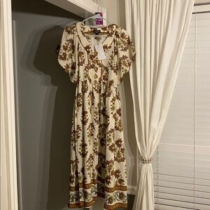 021 NWT GiGio Fall Floral Dress